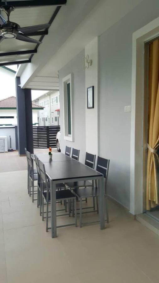 Ipoh Easteden Homestay Bagian luar foto